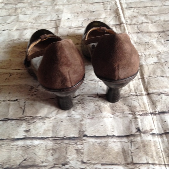 Bass & Co Patent & Suede Heels - Picture 3 of 5